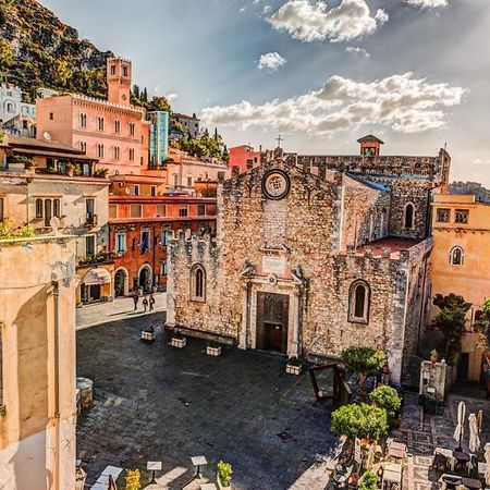 Appartamento Da Nella Giardini-Naxos Buitenkant foto