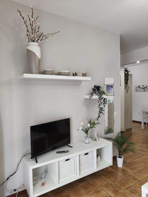 Appartamento Da Nella Giardini-Naxos Buitenkant foto