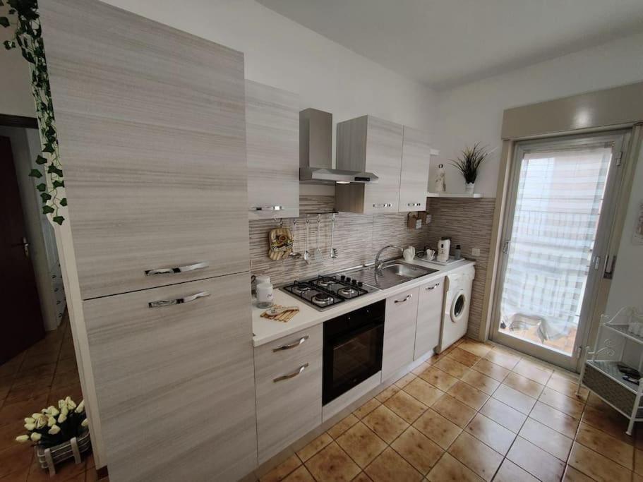 Appartamento Da Nella Giardini-Naxos Buitenkant foto