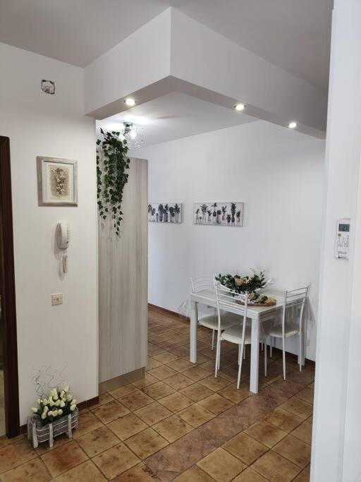 Appartamento Da Nella Giardini-Naxos Buitenkant foto