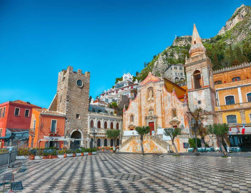 Appartamento Da Nella Giardini-Naxos Buitenkant foto